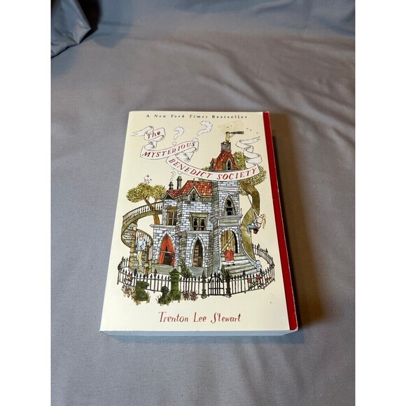 The Mysterious Benedict Society Paperback Young Adult Book Trenton Lee Stewart - Picture 1 of 4